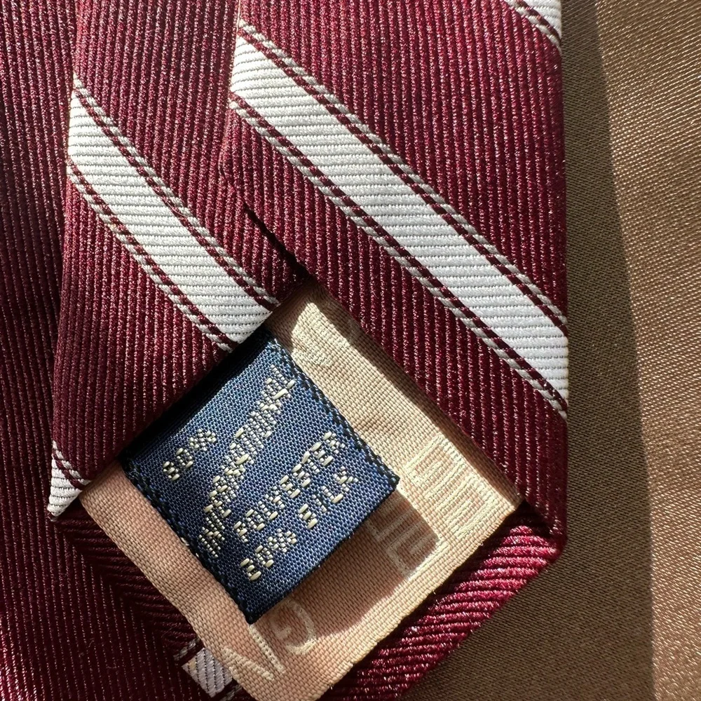Givenchy‎ tie